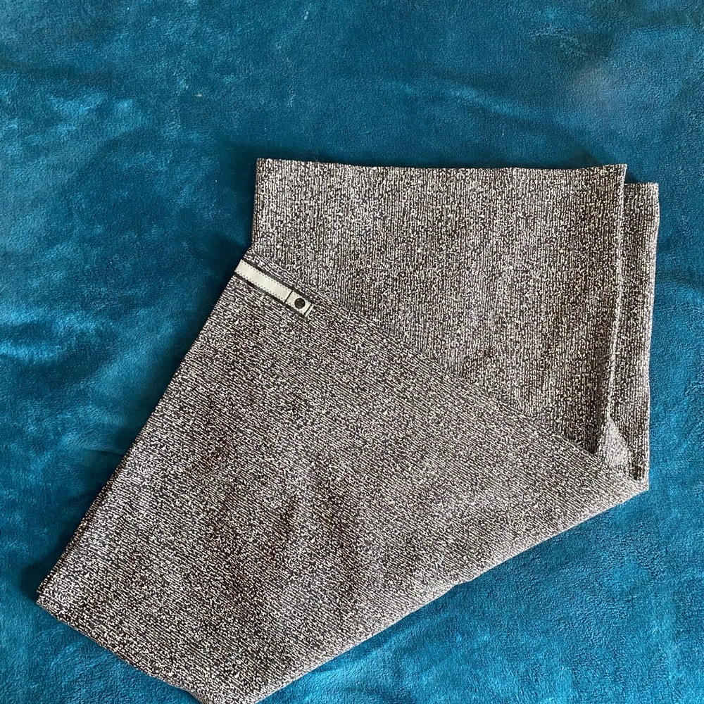 Lululemon Scarf